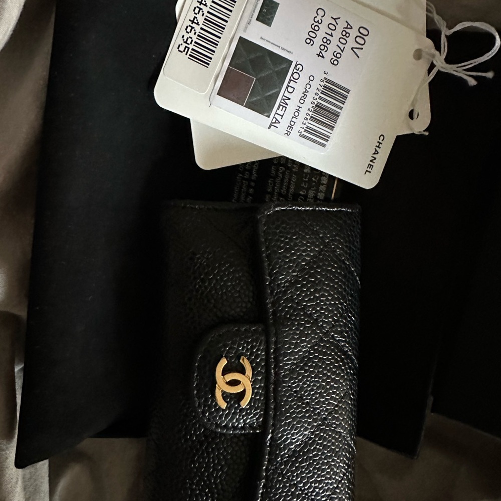 CHANEL Caviar Leather Flap Card Holder with Gold Hardware